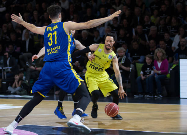 续一周双赛 续一周双赛