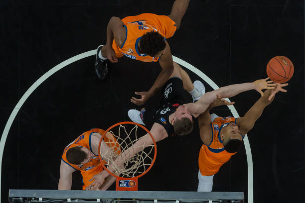 更多的年轻 更多的年轻